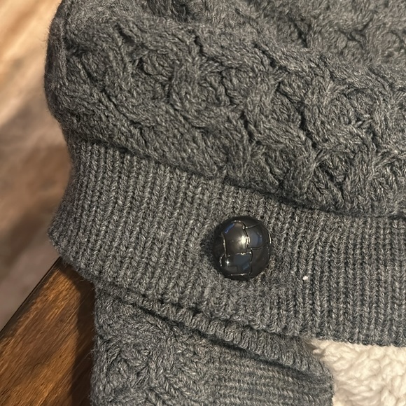 High Neck Shawl Poncho / Cape with faux  shearling - Picture 7 of 13